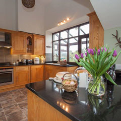 Tyan cottage self catering kitchen